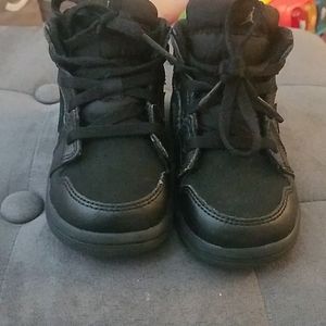 Toddler 7c Sneakers
